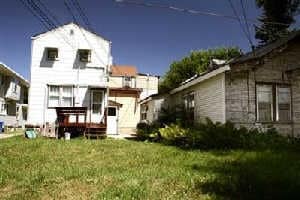 Building Photo - 807 S Main Ave
