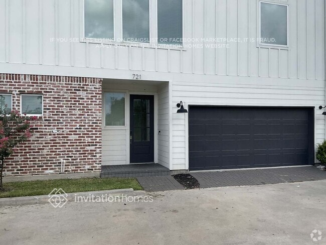 Building Photo - 721 Wilshire Brook Ln