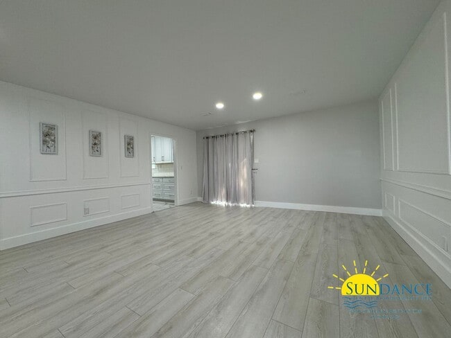 Foto del edificio - Beautifully Renovated 3-Bedroom Home in Pr...
