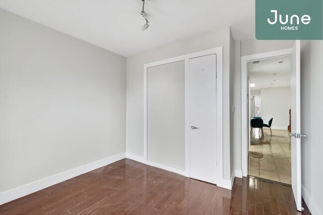 Foto del edificio - Full room in 5-bed/2.0-bath Home