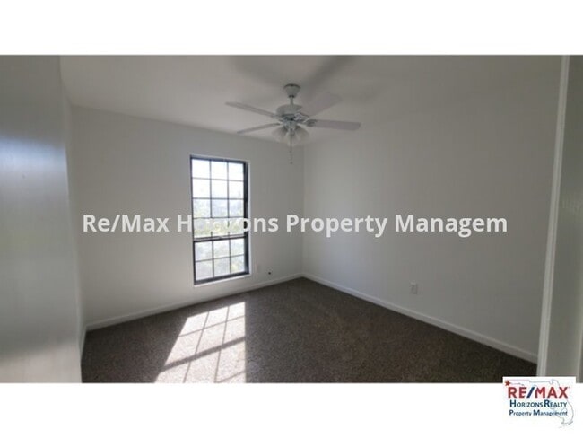 Building Photo - Totally remodeled home!