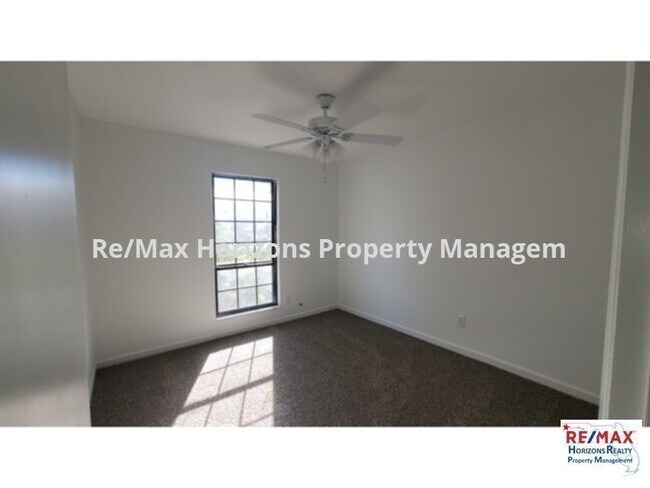 Foto del edificio - Totally remodeled home!