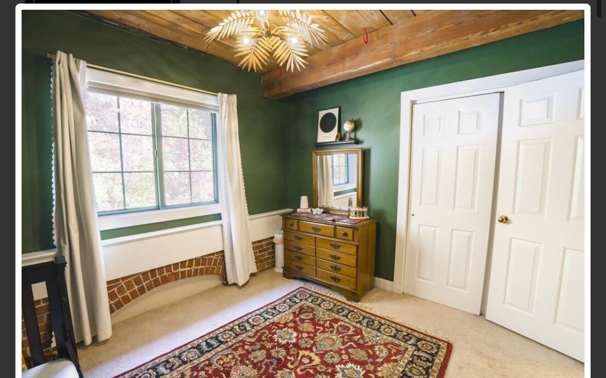 Room is empty. - 14 Sanford St