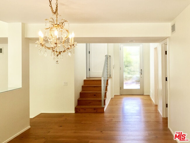 Building Photo - 2448 Arbutus Dr