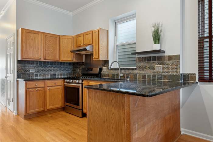 Kitchen - 2621 N Drake Ave