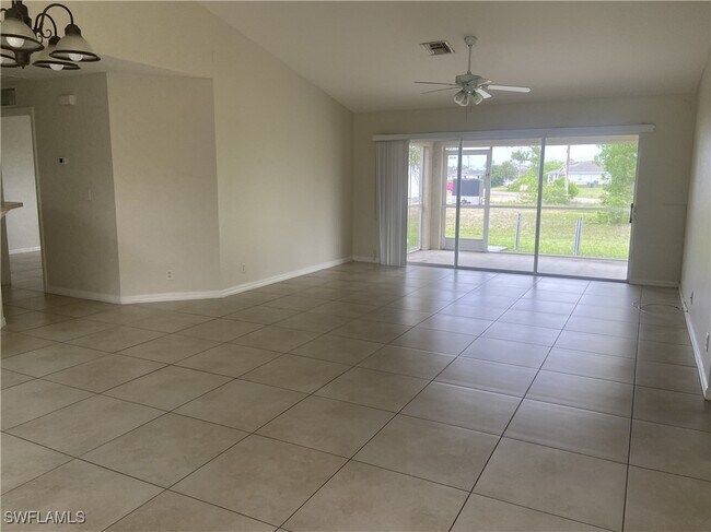 Foto del edificio - 912 Durden Pkwy