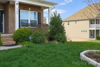 Building Photo - 2169 Grist Mill Dr SW