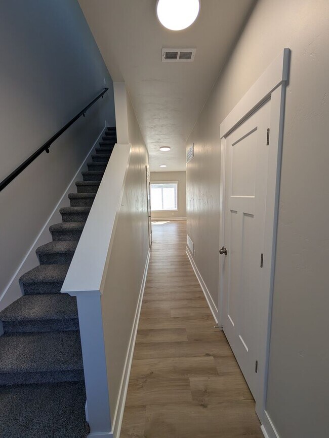 Foto del edificio - 109 Hillcrest Ave