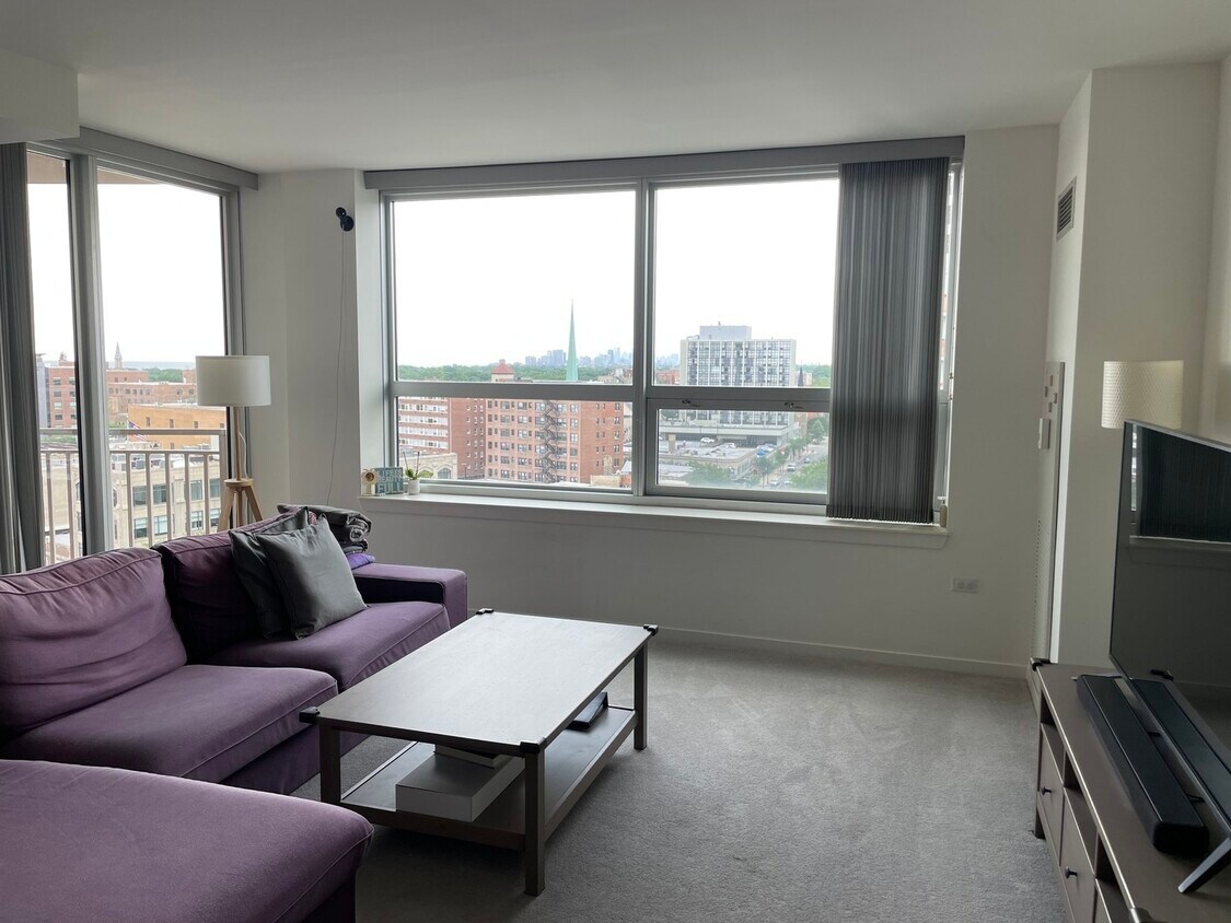 Foto del edificio - 807 Davis St