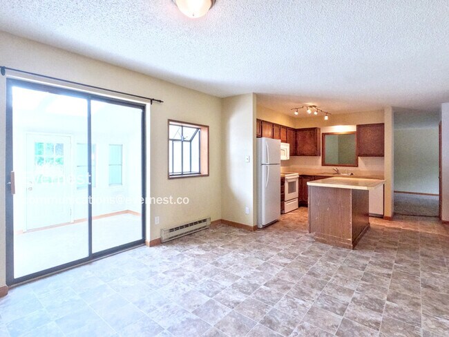 Foto del edificio - 712 Frontier Ct
