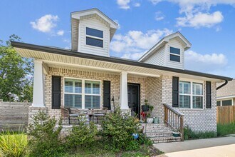 Building Photo - 7097 Sonny Dr