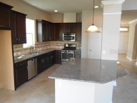 Building Photo - 15604 Starling Crossing Dr