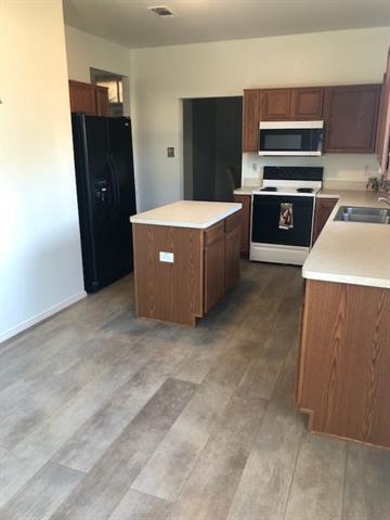 Building Photo - 716 Kristi Ln