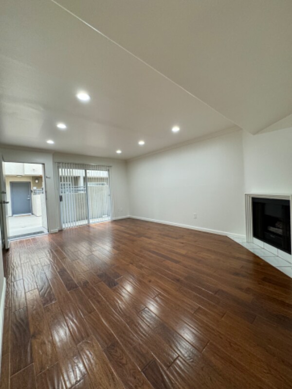 Foto del edificio - 13022 Riverside Dr