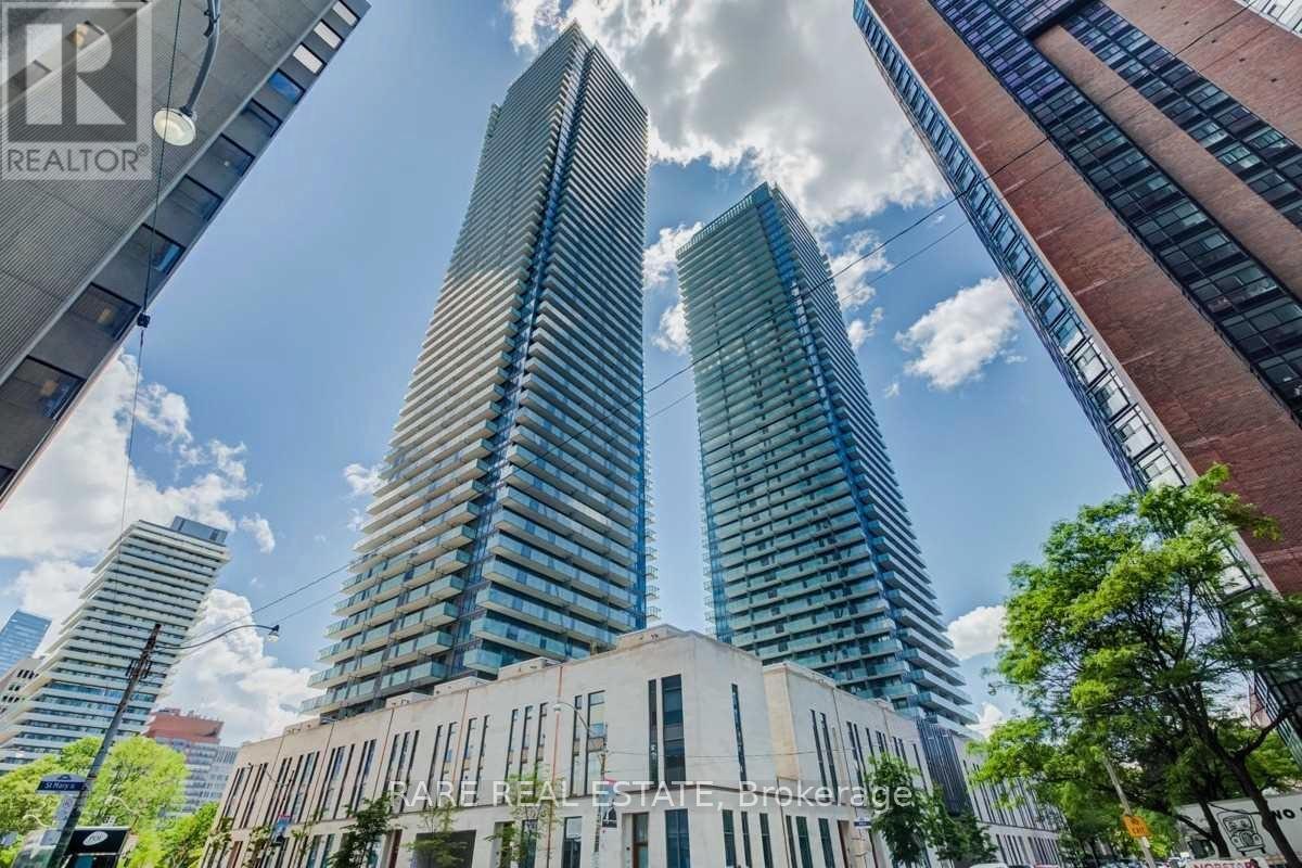 Photo principale - 1080-1080 Bay St.