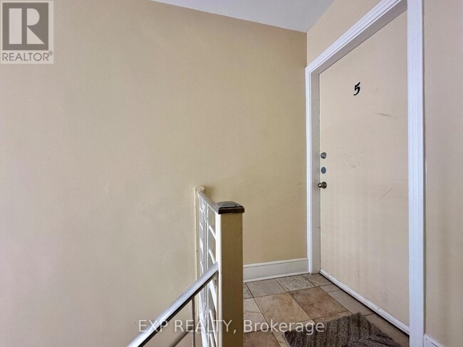 Building Photo - 839 Kirkwood Ave