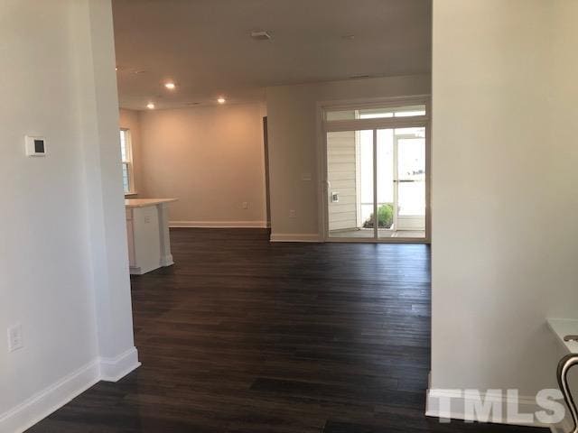 Building Photo - 220 Daisy Grove Ln
