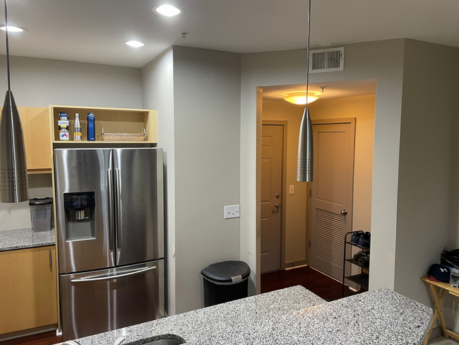 Kitchen - 390 17th St NW