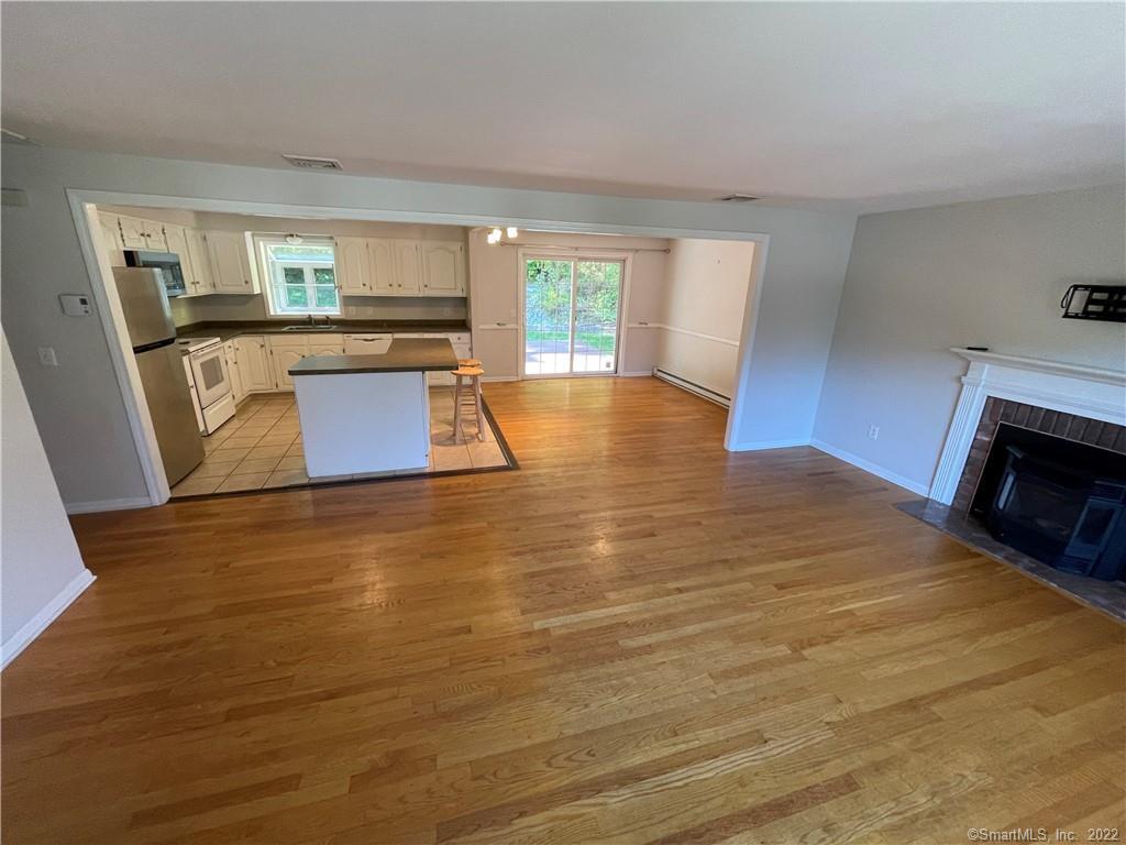 85 Brentwood Dr, Cheshire, CT 06410 House Rental in Cheshire, CT