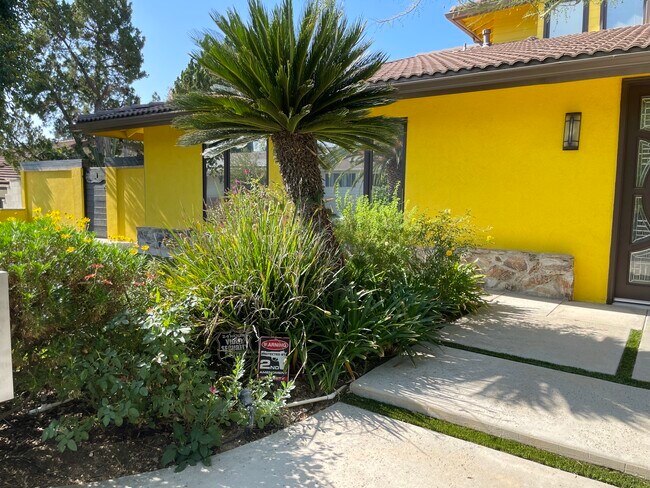 Walkway - 12501 Kenny Dr