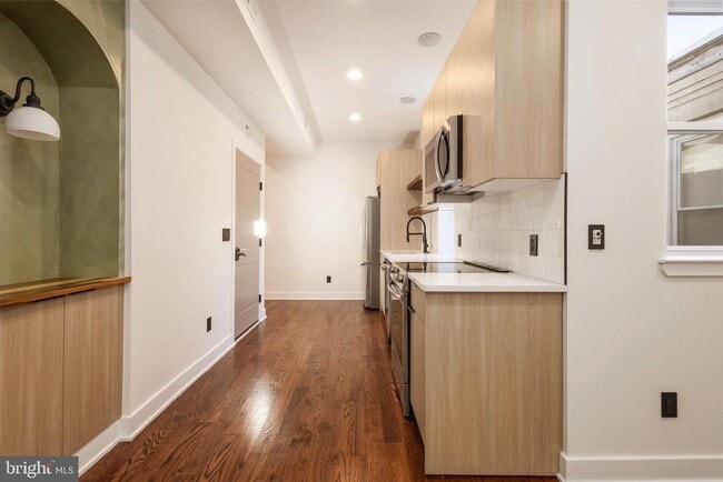 Foto del edificio - 1613 N 33rd St