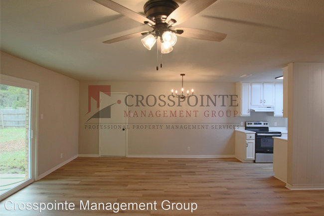 Foto del edificio - 3 br, 1.5 bath House - 12336 Chapman Rd