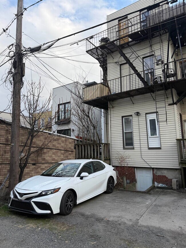 Foto del edificio - 314 4th St