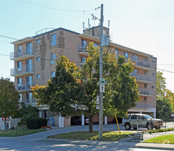 Building Photo - Collete Apartments