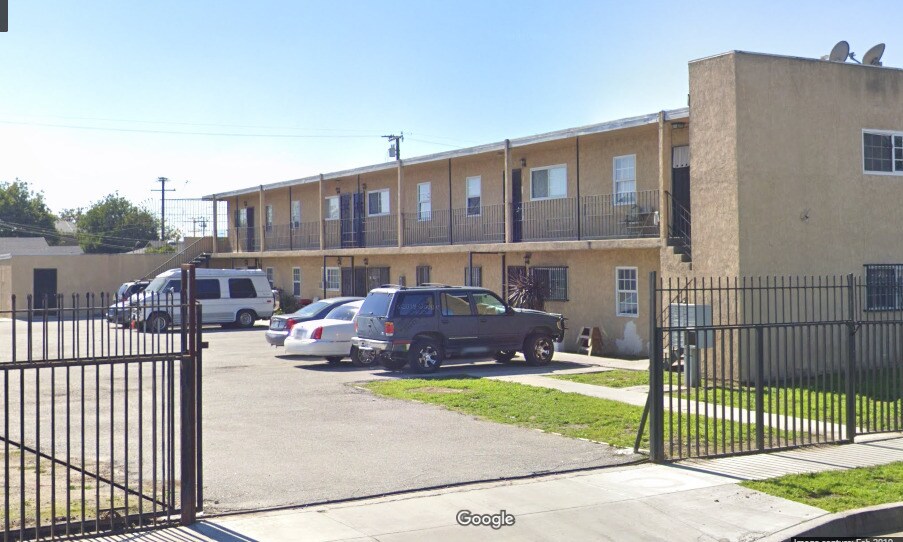 Primary Photo - 740 130th W St
