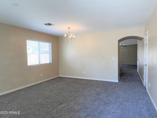 Foto del edificio - 5801 S 236th Ln
