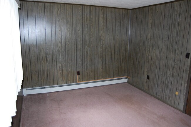 Foto del edificio - 11060 Creek Rd