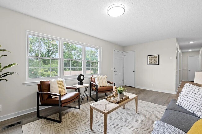 Building Photo - Charming 3BR Home on a Quiet Cul-de-Sac with Large Fenced Yard