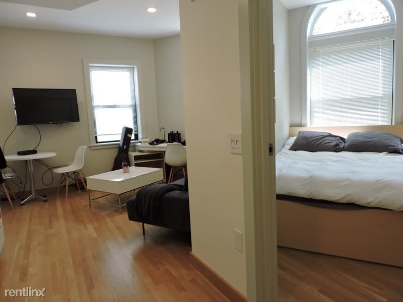 Primary Photo - 1 br, 1 bath Apartment - 114 Mount Auburn St