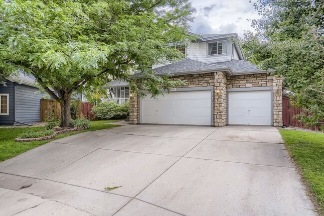 Building Photo - Beautiful Waneka Landing 5 bed/4 bath Home...
