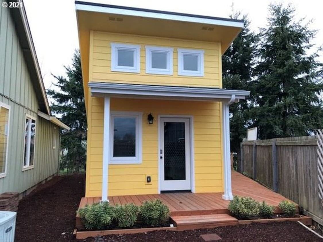 Foto principal - Newer tiny home in Harrisburg, OR!