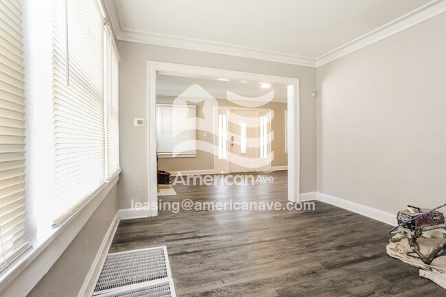 Foto del edificio - 1606 E 72nd St