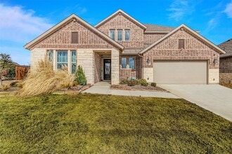 Building Photo - 1600 Cedar Crest Dr