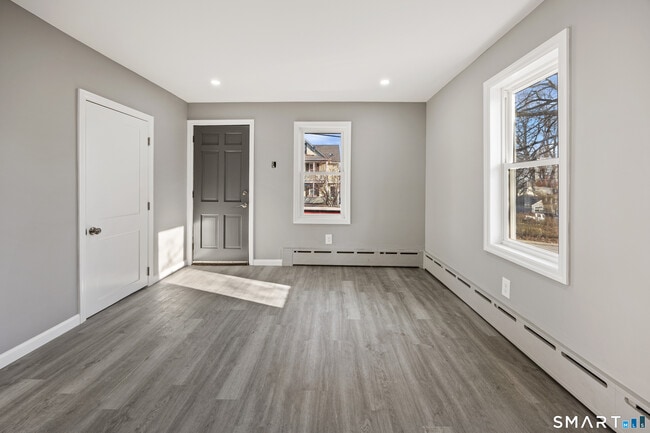 Building Photo - 153 Funston Ave