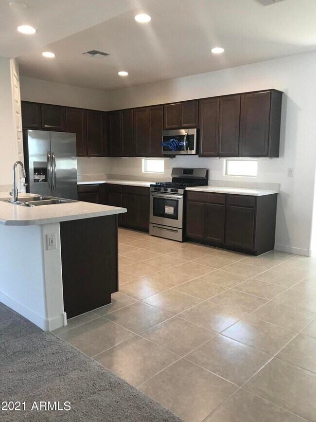 Foto del edificio - 2227 W Park St