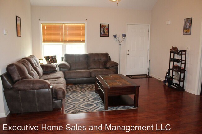 Building Photo - 3 br, 2 bath House - 200 Labrador Court