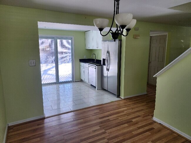 Foto del edificio - 3627 Forestdale Ave