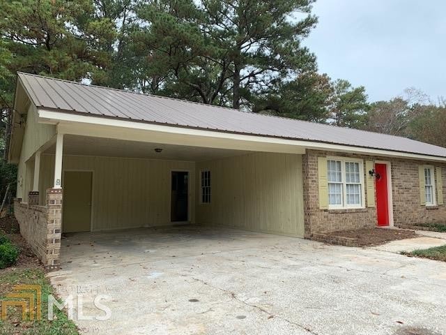 Building Photo - 499 Oak Way