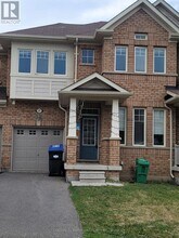 Building Photo - 27 Sky Harbour Dr