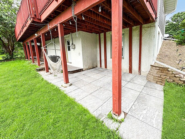 Foto del edificio - 6617 Eliot View Rd