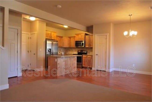 Foto del edificio - 1547 N 400 W