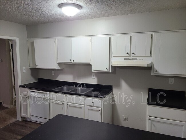 Building Photo - 5545 Apple Blossom Dr