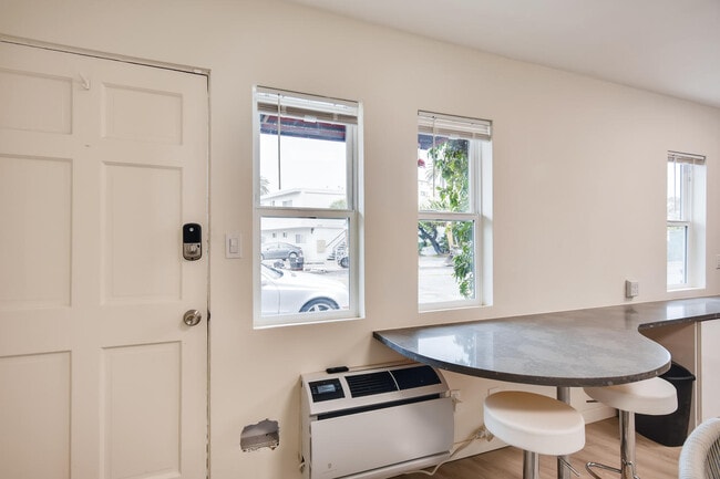 Building Photo - 3944 Mission Blvd