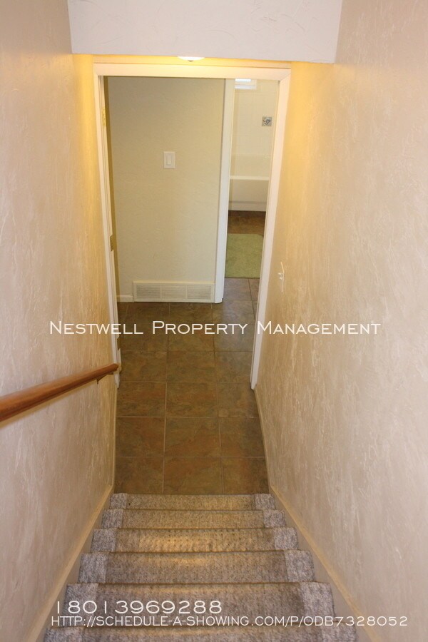 Foto del edificio - Rio Tinto Stadium Area Basement Apt.