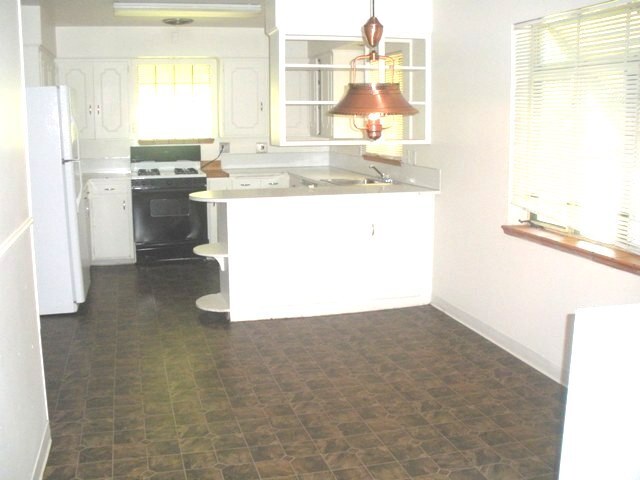 Building Photo - 1901 Baseline Rd