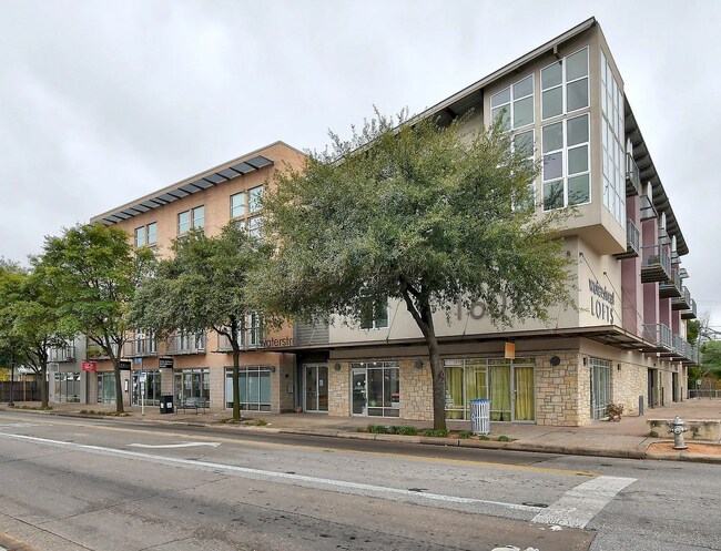 Building Photo - 1601 E Cesar Chavez St